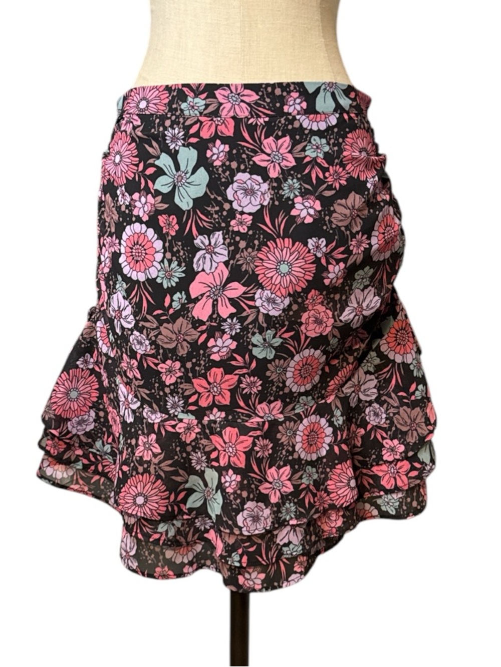 Majorelle Floral Ruffle Mini Skirt Black Pink Boho Tiered Size M - Picture 2 of 9